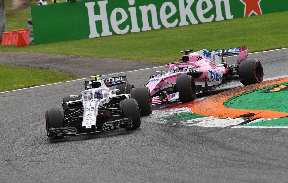 Сергей Сироткин, Williams, и Эстебан Окон, Force India © Formula 1