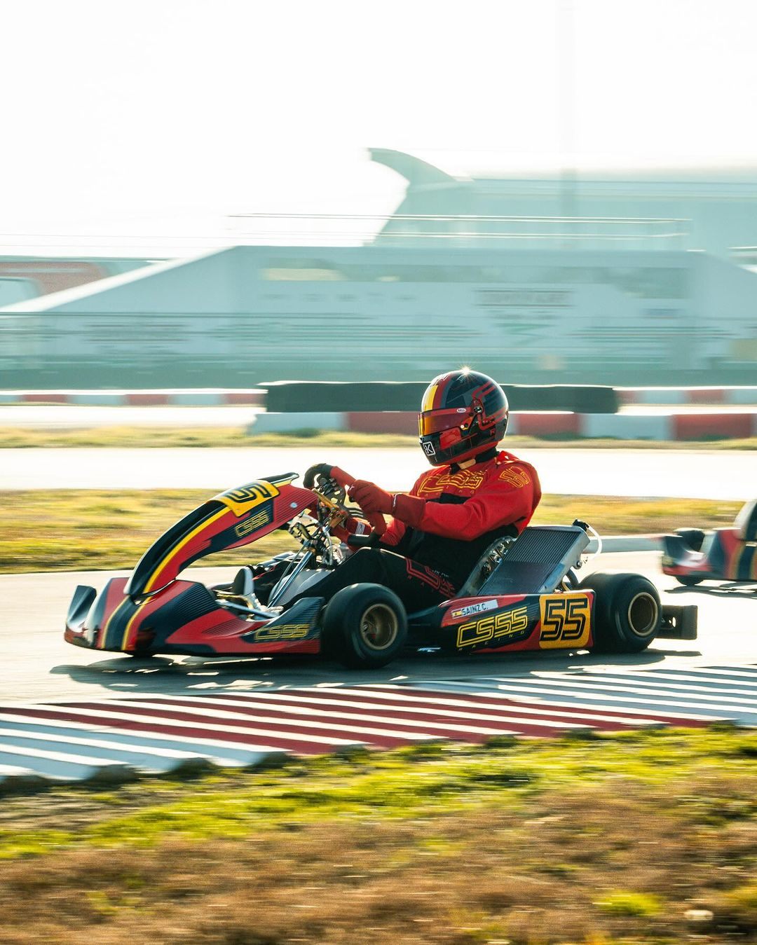 Карлос Сайнс на презентации CS55 Racing Kart © Соцсети